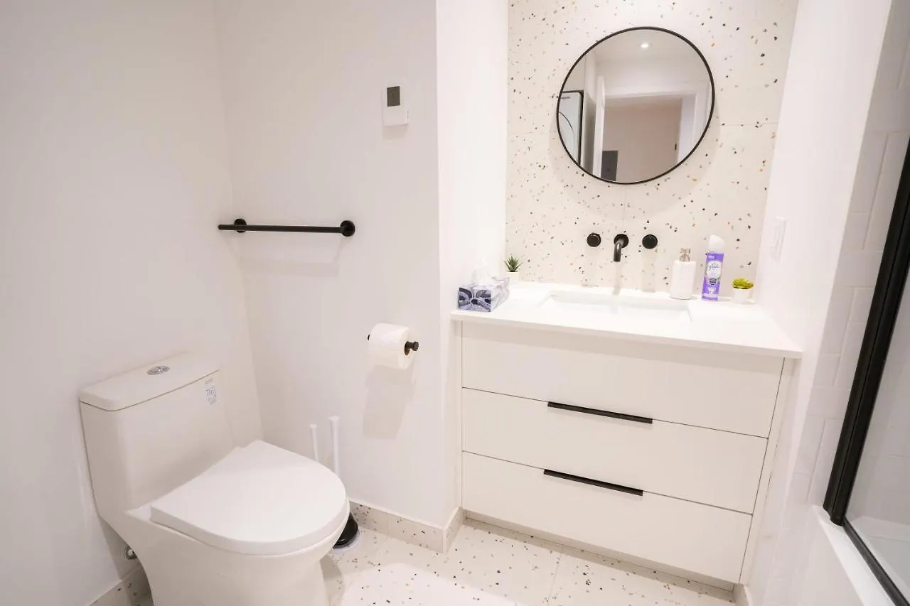 Apartment Modern 3Br Close To Metro - Your Downtown Escape Montreal