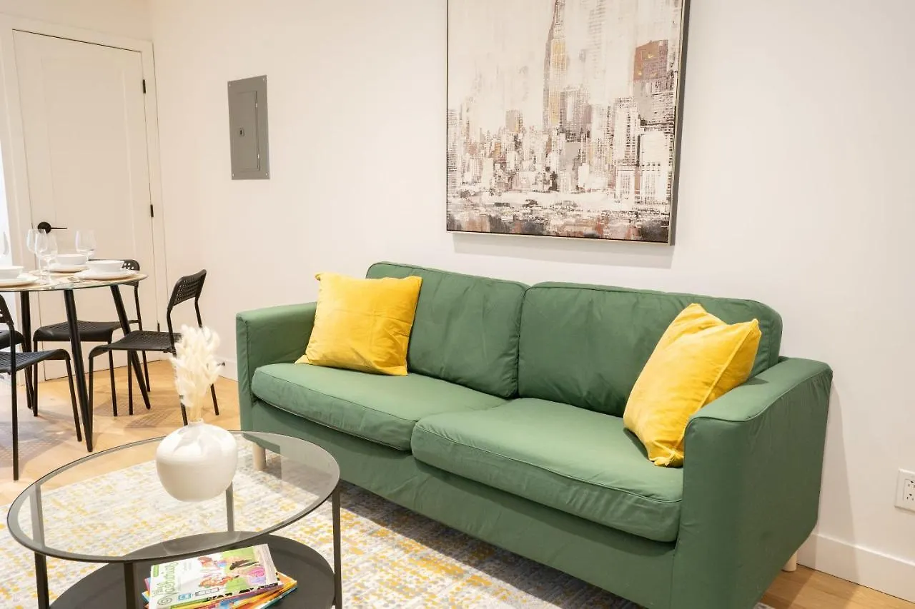 Modern 3Br Close To Metro - Your Downtown Escape Montreal Canada